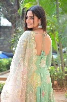 Ayesha Khan Photos